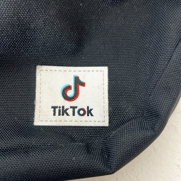 Herschel Belt Bag/Sling Bag "Tik Tok" Black - Picture 5 of 9